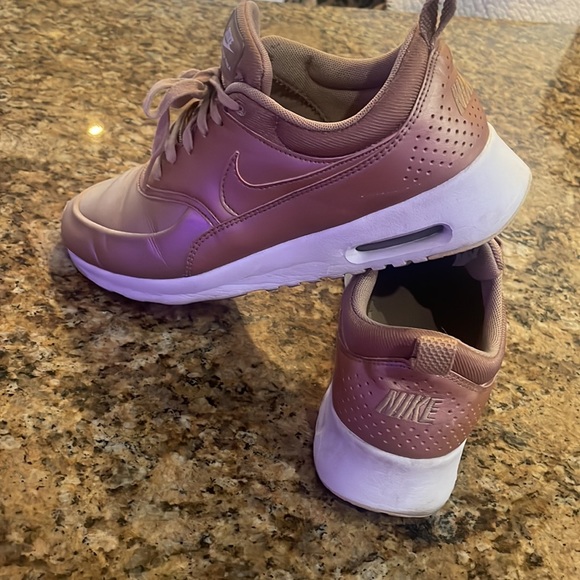 Mike Air Max Thea - Rose Gold Size 9 - Picture 3 of 3